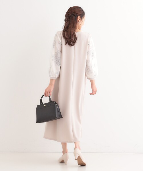DRESKIP(ドレスキップ)の「◆1枚で上品に決まる お袖レース切り替え7分袖ワンピース(ワンピース・レディース・ナチュラル/ブラック/チャコールグレー・01/02/03/04)」の14枚目の写真