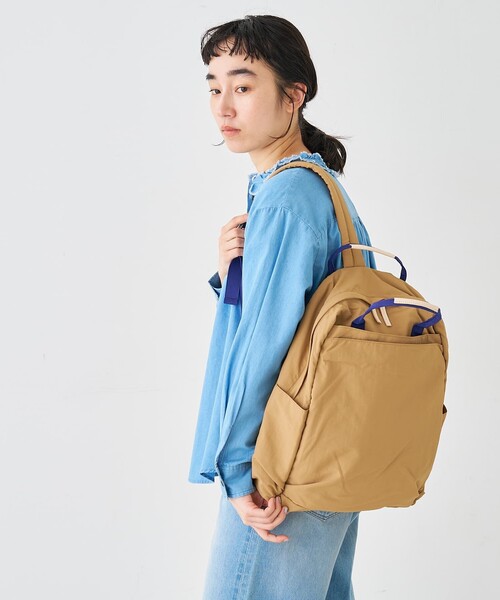 EARTH MADE(アースメイド)の「【WEB限定】【EARTH MADE】12ポケット インサイドプリント2WAYリュック(バックパック/リュック・レディース・ライトグレー/ライトベージュ/ブラック/キャメル・フリー)」の4枚目の写真