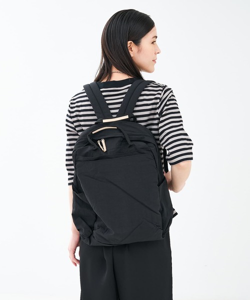 EARTH MADE（アースメイド）の「【WEB限定】【EARTH MADE】12ポケット インサイドプリント2WAYリュック（バックパック/リュック・レディース・ライトグレー/ライトベージュ/ブラック・フリー）」の6枚目の写真