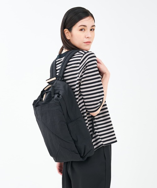 EARTH MADE（アースメイド）の「【WEB限定】【EARTH MADE】12ポケット インサイドプリント2WAYリュック（バックパック/リュック・レディース・ライトグレー/ライトベージュ/ブラック・フリー）」の8枚目の写真