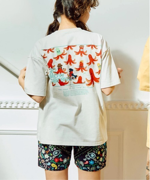 go slow caravan(ゴースローキャラバン)の「USA/C スクエアLOGO バックプリント ゆったり TEE(Tシャツ/カットソー・メンズ・ホワイト/アイボリー/ブラック/イエロー/ブルー/バイオレット・MEDIUM/LARGE/X-LARGE)」の3枚目の写真