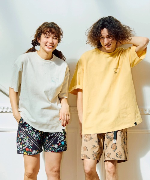 売れ筋商品|||go slow caravan ゴースローキャラバン USA/C スクエアLOGOバックプリントゆったりTEE 送料無料 ユニセックス M L ホワイト ブラック 刺繍 半袖 コットン go slow caravan（ゴースローキャラバン）の「USA/C スクエア