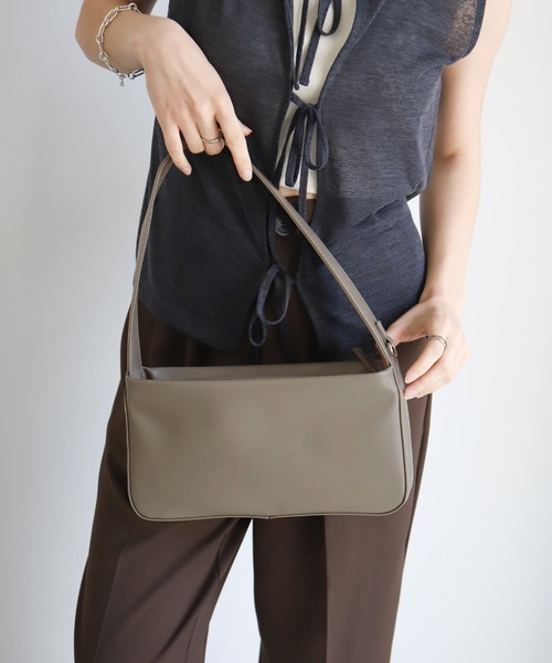 select MOCA（セレクトモカ）の「ワンハンドルスクエアバッグ（ショルダーバッグ・レディース・ブラック/カーキ/ブラウン・FREE）」の20枚目の写真