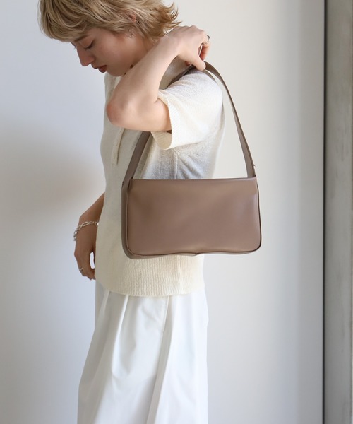 select MOCA（セレクトモカ）の「ワンハンドルスクエアバッグ（ショルダーバッグ・レディース・ブラック/カーキ/ブラウン・FREE）」の9枚目の写真