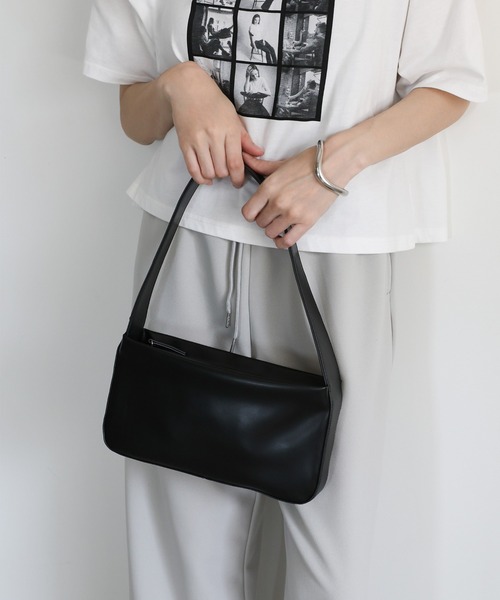 select MOCA（セレクトモカ）の「ワンハンドルスクエアバッグ（ショルダーバッグ・レディース・ブラック/カーキ/ブラウン・FREE）」の16枚目の写真