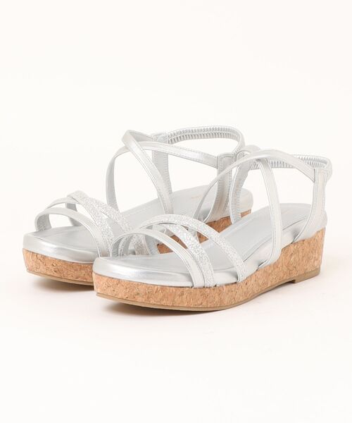 la farfa SHOES(ラ・ファーファ シューズ)の「la farfa shoes クロスベルト ボリュームソール サンダル(サンダル・レディース・ホワイト/ブラック/シルバー・M/L/LL/XL)」の3枚目の写真