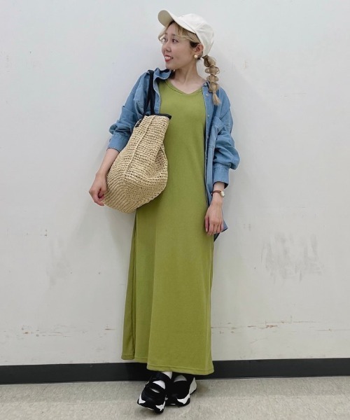 Honeys(ハニーズ)の「【UVカット】カップ付ワンピ―ス(ワンピース・レディース・ブラック/ベージュ系その他/イエロー系その他/ネイビー×ホワイト・LL/S/M/L)」の14枚目の写真