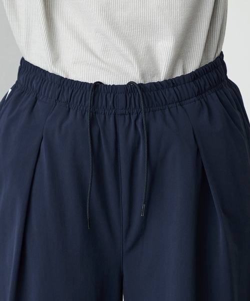 SOMETHING（サムシング）の「SOMETHING ウエストゴムSLワイドパンツ【UVカット・冷感・防シワ】夏用・涼しい（その他パンツ・レディース・ブラック/アイボリー/ネイビー/ミント・FREE）」の12枚目の写真