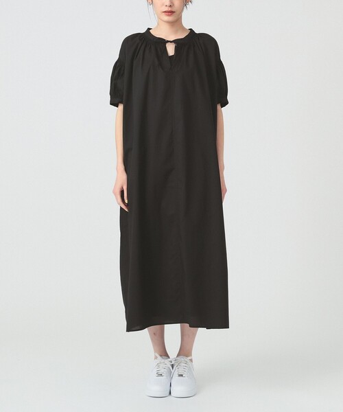 Ray BEAMS（レイビームス）の「スリットネック ボリューム ワンピース（ワンピース・レディース・ブルー/ブラック/ケリーグリーン・ONE SIZE）」の14枚目の写真