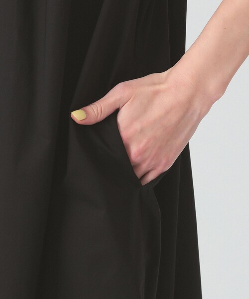 Ray BEAMS（レイビームス）の「スリットネック ボリューム ワンピース（ワンピース・レディース・ブルー/ブラック/ケリーグリーン・ONE SIZE）」の20枚目の写真