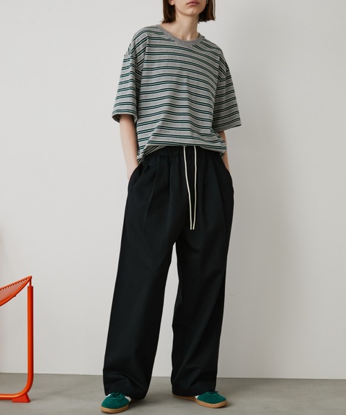 Auntie Rosa Holiday(アンティローザホリデー)の「ワイドレッグチノスラックス / サイズ展開あり(その他パンツ・レディース・ブラック/ベージュ/ダークネイビー・SMALL/MEDIUM)」の3枚目の写真