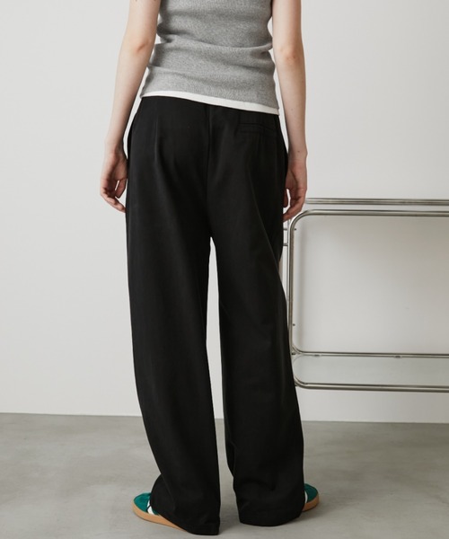 Auntie Rosa Holiday(アンティローザホリデー)の「ワイドレッグチノスラックス / サイズ展開あり(その他パンツ・レディース・ブラック/ベージュ/ダークネイビー・SMALL/MEDIUM)」の4枚目の写真