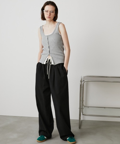 Auntie Rosa Holiday(アンティローザホリデー)の「ワイドレッグチノスラックス / サイズ展開あり(その他パンツ・レディース・ブラック/ベージュ/ダークネイビー・SMALL/MEDIUM)」の18枚目の写真