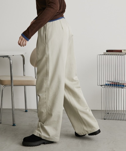 Auntie Rosa Holiday(アンティローザホリデー)の「ワイドレッグチノスラックス / サイズ展開あり(その他パンツ・レディース・ブラック/ベージュ/ダークネイビー・SMALL/MEDIUM)」の8枚目の写真