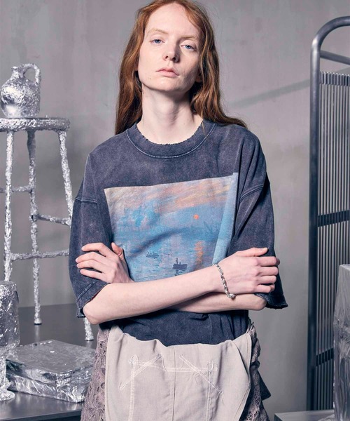 モネ UNISEX》【ART SERIES】「Claude Monet」Prime-Over Crew Neck T