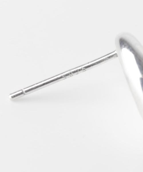 SMELLY(スメリー)の「SMELLY so’ asymmetric solid pierce(ピアス(両耳用)・レディース・シルバー・-)」の13枚目の写真