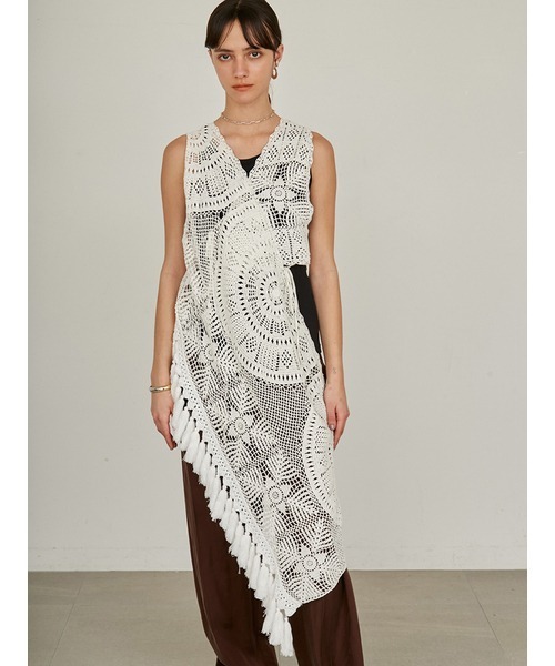 styling/（スタイリング）の「ハンドクロシェニットベスト（ベスト・レディース・ブラック/ホワイト・FREE）」の3枚目の写真