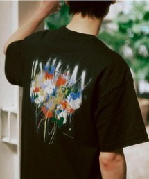 ROMANTIC CROWN（ロマンティッククラウン）の「A'GEM/9 × .kom 『ROMANTIC CROWN/ロマンティック クラウン』 WATER FLOWER T-SHIRT/ウォーターフラワー半袖Tシャツ（Tシャツ/カットソー）」