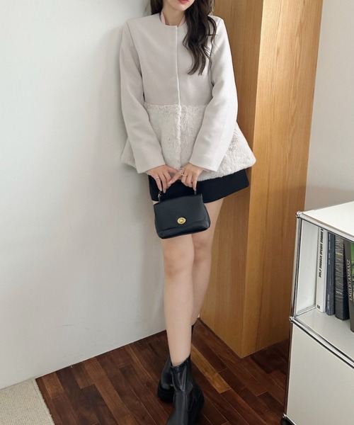 Ada.(エイダ)の「フェイクファー切り替え ペプラム ノーカラーコート(ノーカラーコート・レディース・アイボリー/ブラック/ベージュ・M/L)」の9枚目の写真
