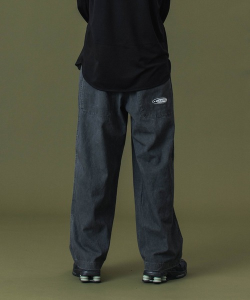 XLARGE（エクストララージ）の「OVAL LOGO WIDE PANTS（その他パンツ・メンズ・グレー/チャコール・30inch/32inch/34inch/36inch）」の4枚目の写真