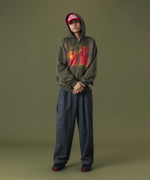 XLARGE（エクストララージ）の「OVAL LOGO WIDE PANTS（その他パンツ・メンズ・グレー/チャコール・30inch/32inch/34inch/36inch）」の8枚目の写真