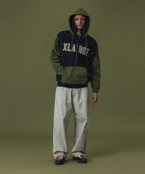 XLARGE（エクストララージ）の「OVAL LOGO WIDE PANTS（その他パンツ・メンズ・グレー/チャコール・30inch/32inch/34inch/36inch）」の14枚目の写真