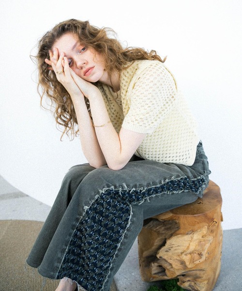 KBF（ケイビーエフ）の「ループヤーンメッシュプルオーバー（ニット/セーター・レディース・ブラック/イエロー/アイボリー・ONE）」の22枚目の写真