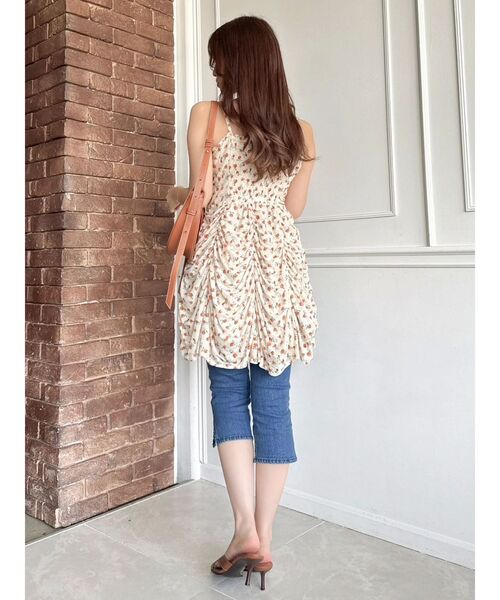 dazzlin（ダズリン）の「ハイウエストカプリパンツ（その他パンツ・レディース・ブルー/インディゴブルー・MEDIUM/SMALL）」の22枚目の写真