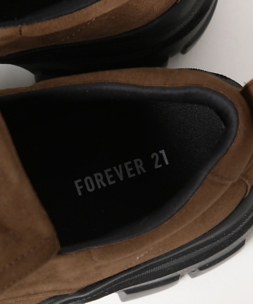 FOREVER 21（フォーエバー トゥエンティーワン）の「【2025SS】フェイクスエードモカシン（モカシン/デッキシューズ・レディース・ブラウン/ブラック・MEDIUM/LARGE）」の13枚目の写真