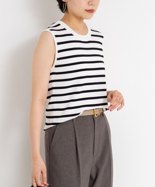 NOLLEY’S Sophi（ノーリーズソフィ）の「《アンサンブル対応/手洗い可能》マルチファンクション総針ノースリーブプルオーバーニット（ニット/セーター・レディース・ホワイト系その他2/レッド/ダークブラウン/キャメル・38/36）」の2枚目の写真