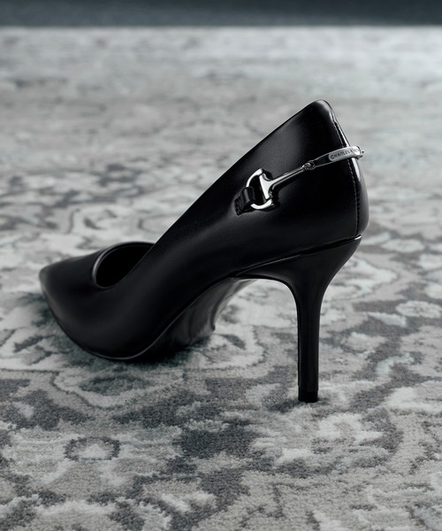 CHARLES & KEITH(チャールズ & キース)の「Erinna エリンナ メタリックアクセントポインテッドトゥパンプス(パンプス・レディース・バーガンディー/ブラック系その他7・22cm/22.5cm/23cm/23.5cm/24.5cm/25cm/25.5cm)」の12枚目の写真