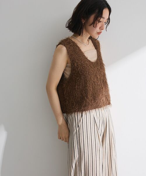 Green Parks(グリーンパークス)の「スクエアラメタンクトップ(タンクトップ・レディース・ゴールド/ブラック/グレー/オフホワイト・FREE)」の14枚目の写真