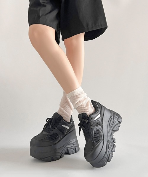 Shoes in Closet(シューズインクローゼット)の「【年中かわいい厚底】+10.5㎝ 厚底 ハイソール ラメMIX ボリューム スニーカー 536(スニーカー・レディース・ブラック/ホワイト・M/S/LL/L)」の10枚目の写真