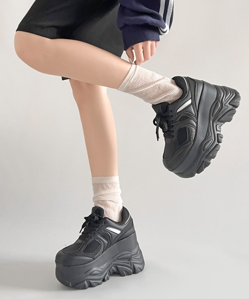 Shoes in Closet(シューズインクローゼット)の「【年中かわいい厚底】+10.5㎝ 厚底 ハイソール ラメMIX ボリューム スニーカー 536(スニーカー・レディース・ブラック/ホワイト・M/S/LL/L)」の8枚目の写真