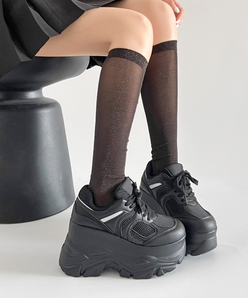 Shoes in Closet(シューズインクローゼット)の「【年中かわいい厚底】+10.5㎝ 厚底 ハイソール ラメMIX ボリューム スニーカー 536(スニーカー・レディース・ブラック/ホワイト・M/S/LL/L)」の5枚目の写真