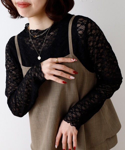 BELLUNA PLUS(ベルーナ)の「のびやかレース素材メロー使いプルオーバー(Tシャツ/カットソー・レディース・グレー/オフホワイト/ブラック・LARGE/X-LARGE/MEDIUM)」の3枚目の写真