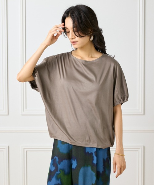 INED(イネド)の「ギザリヨセルスムース ボートネックドルマンカットソー(Tシャツ/カットソー・レディース・モカ/ブラック/ブラウン系その他/オフホワイト・9号)」の4枚目の写真