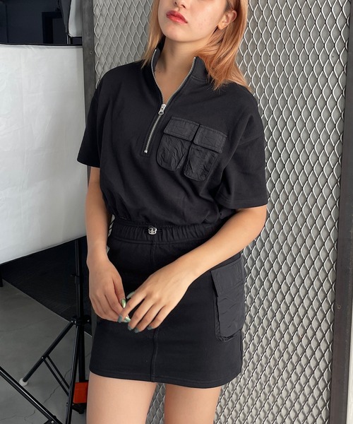 ROGER AND RAW(ロジャーアンドロウ)の「【セットアップ/上下セット】ナイロンドッキングTシャツ&スカートセット(ワンピース・レディース・ブラック/スミクロ/ブラウン/カーキ・FREE)」の1枚目の写真