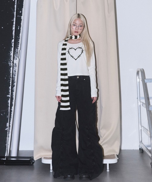 Heart Tattoo（ハートタトゥー）の「Scarf-Set Logo Long Sleeve Tee / スカーフ付き ロゴロンTee（Tシャツ/カットソー・レディース・ホワイト系/ブラック系・FREE）」の8枚目の写真