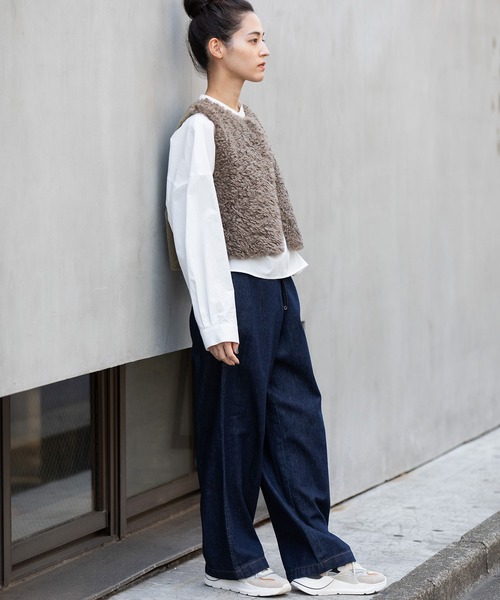 Munich（ミューニック）の「カーリーフェイクファー×シープボアリバーシブルジレ（その他アウター・レディース・カーキ/ライトベージュ/ブラック・FREE）」の8枚目の写真