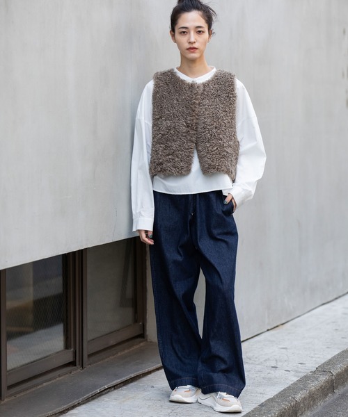 Munich（ミューニック）の「カーリーフェイクファー×シープボアリバーシブルジレ（その他アウター・レディース・カーキ/ライトベージュ/ブラック・FREE）」の9枚目の写真