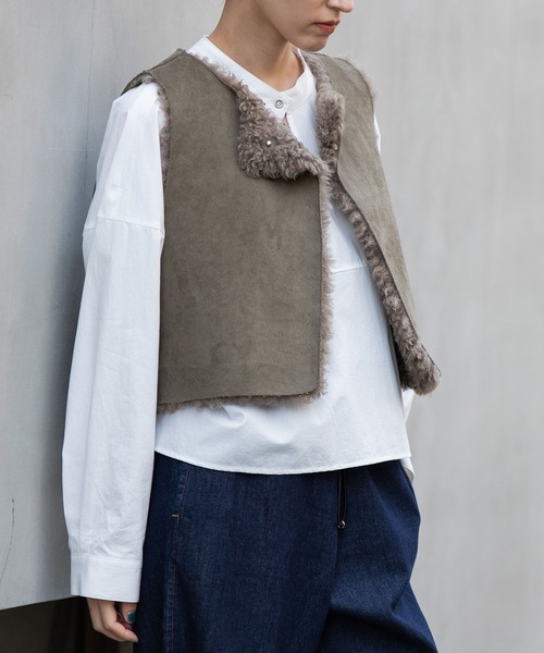 Munich（ミューニック）の「カーリーフェイクファー×シープボアリバーシブルジレ（その他アウター・レディース・カーキ/ライトベージュ/ブラック・FREE）」の12枚目の写真