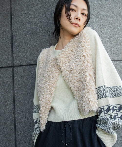 Munich（ミューニック）の「カーリーフェイクファー×シープボアリバーシブルジレ（その他アウター・レディース・カーキ/ライトベージュ/ブラック・FREE）」の15枚目の写真