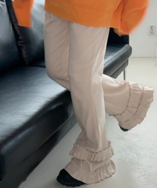 yuue' ( wear )（ユーイ）の「フリルフレアリブパンツ（その他パンツ・レディース・ブラック/アイボリー/グレー・FREE）」の4枚目の写真