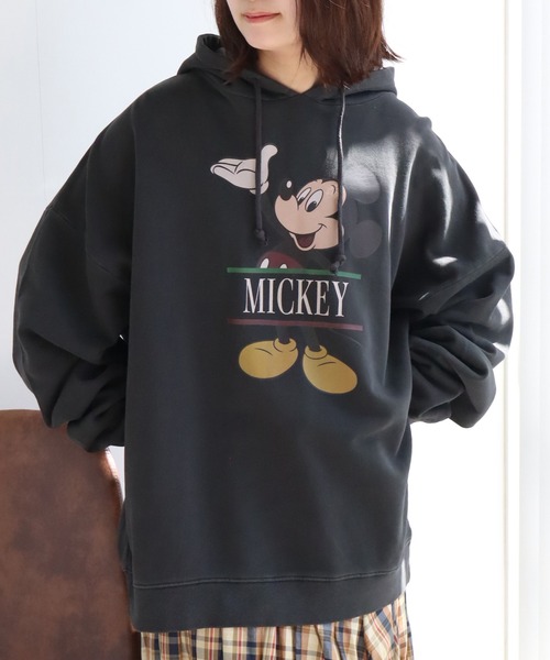 Disney(ディズニー)の「【Disneycollection/ディズニーコレクション】ヴィンテージピグメント加工アソートデザイン 裏毛 プルオーバーパーカー(パーカー・メンズ・ブラック系2/ブラック系3/ブラック系1/ブラック系その他2/ブラック系9/ブラック系8/ブラック系6/ブラック系/ブラック系その他/ブラック系4/ブラック系その他3/ブラック系5/ブラック系7・L/M/XL)」の10枚目の写真