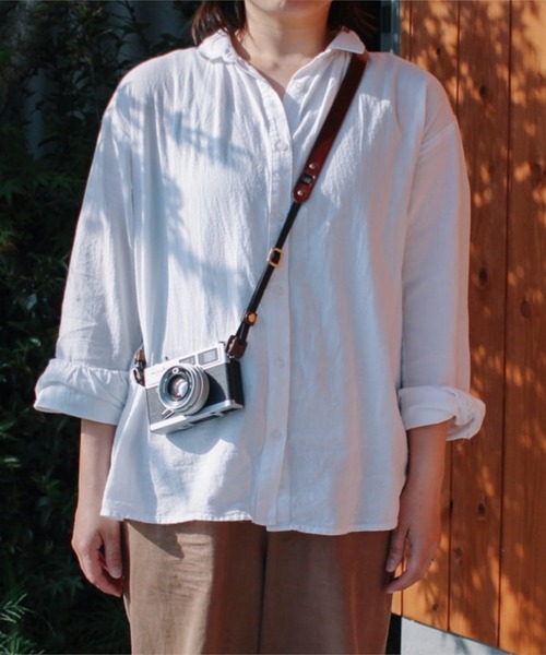 DURAM FACTORY（ドゥラムファクトリー）の「DURAM ドゥラム カメラストラップＡ レザー 本革 一眼レフ 10015（カメラ/カメラグッズ・レディース・ブラウン/ダークブラウン/ライトブラウン/ブラック・FREE）」の5枚目の写真