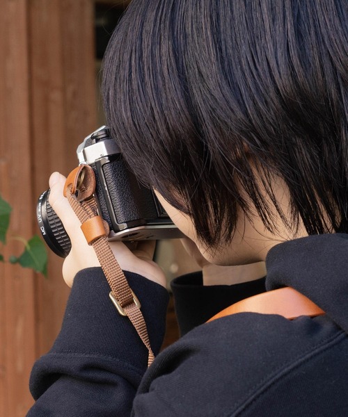 DURAM FACTORY（ドゥラムファクトリー）の「DURAM ドゥラム カメラストラップＡ レザー 本革 一眼レフ 10015（カメラ/カメラグッズ・レディース・ブラウン/ダークブラウン/ライトブラウン/ブラック・FREE）」の14枚目の写真