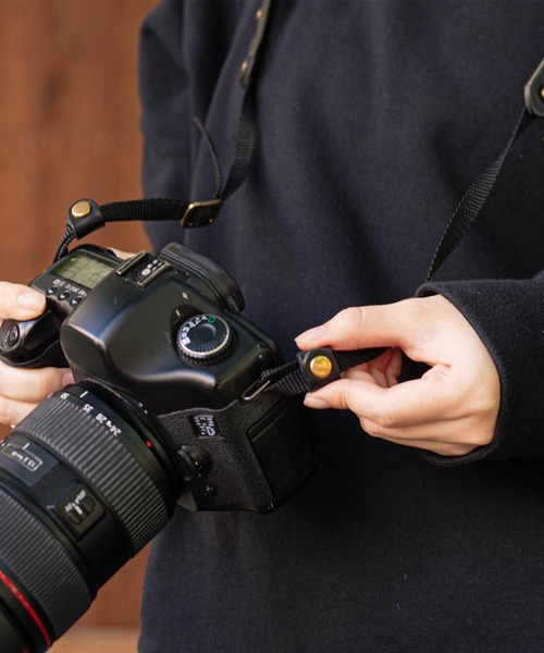 DURAM FACTORY（ドゥラムファクトリー）の「DURAM ドゥラム カメラストラップＡ レザー 本革 一眼レフ 10015（カメラ/カメラグッズ・レディース・ブラウン/ダークブラウン/ライトブラウン/ブラック・FREE）」の16枚目の写真