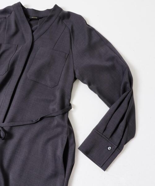 URBAN RESEARCH ROSSO WOMEN（アーバンリサーチ　ロッソ）の「ポケットデザインVネックワンピース（ワンピース・レディース・イエロー/グリーン/チャコールグレー/グレー・FREE）」の12枚目の写真