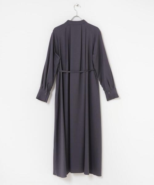 URBAN RESEARCH ROSSO WOMEN（アーバンリサーチ　ロッソ）の「ポケットデザインVネックワンピース（ワンピース・レディース・イエロー/グリーン/チャコールグレー/グレー・FREE）」の14枚目の写真